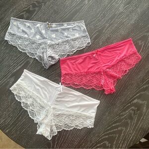 BRAND NEW! Daisy Fuentes 3-pack Hipster Lace Panties.